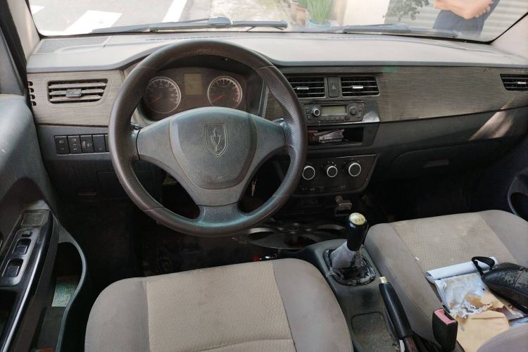 Used Jinbei Hiace X30 2013 1.3L Standard Version Center Console