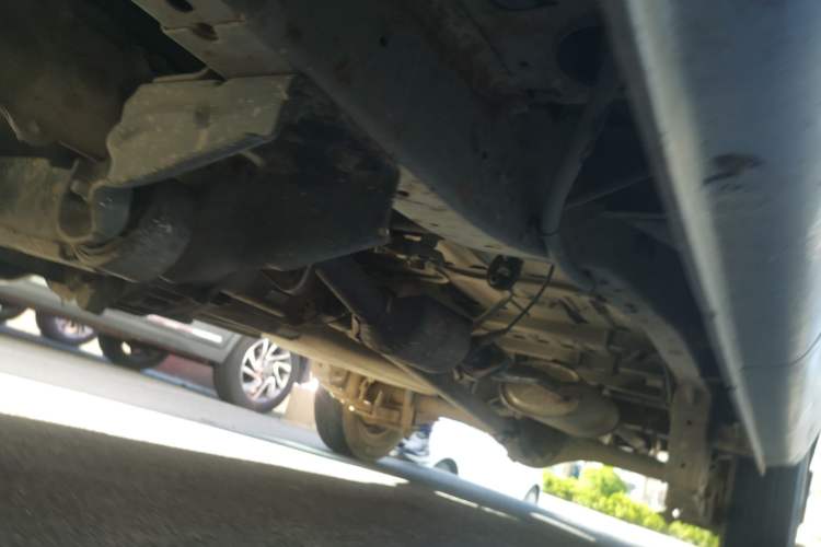 Used Jinbei Hiace X30 2013 1.3L Standard Version Chassis Front Left