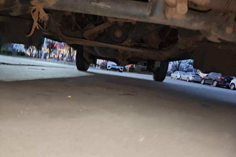 Used Jinbei Hiace X30 2013 1.3L Standard Version Chassis Front