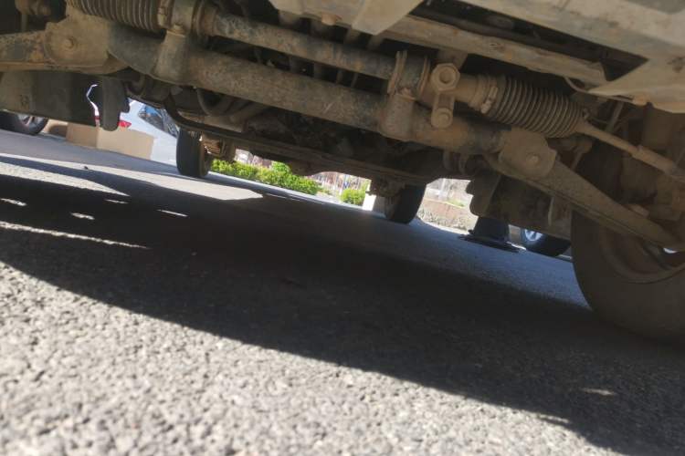 Used Jinbei Hiace X30 2013 1.3L Standard Version Chassis Front