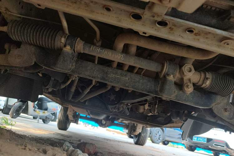Used Jinbei Hiace X30 2013 1.3L Standard Version Chassis Front