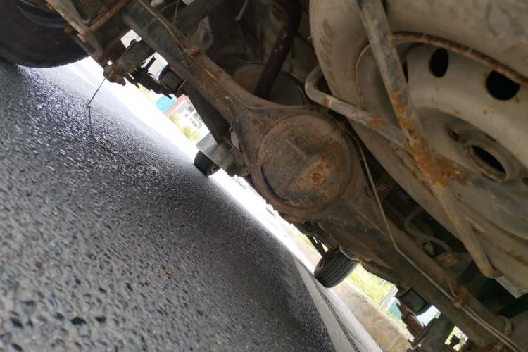 Used Jinbei Hiace X30 2013 1.3L Standard Version Chassis Rear