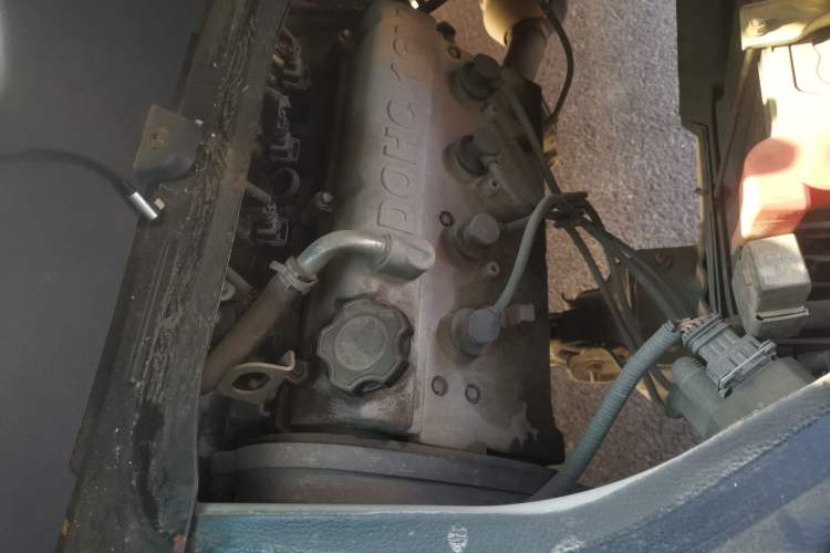 Used Jinbei Hiace X30 2013 1.3L Standard Version Engine Bay Right