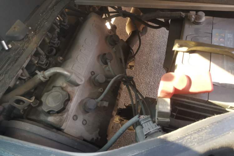 Used Jinbei Hiace X30 2013 1.3L Standard Version Engine Bay