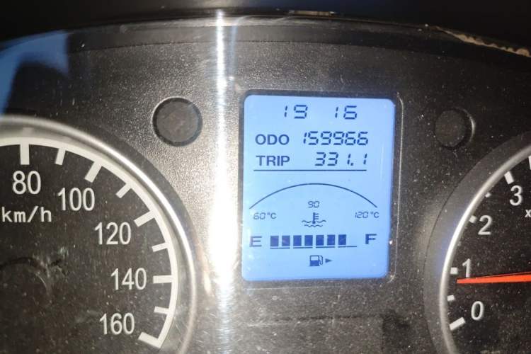 Used Jinbei Hiace X30 2013 1.3L Standard Version Odometer Close Up