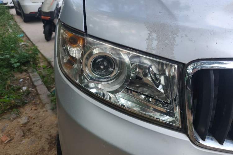 Used Jinbei Hiace X30 2013 1.3L Standard Version Right Front Headlight