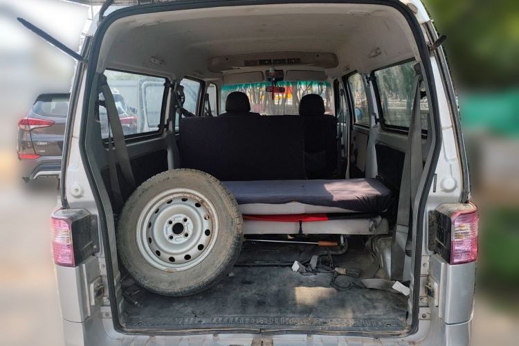 Used Jinbei Hiace X30 2013 1.3L Standard Version Trunk