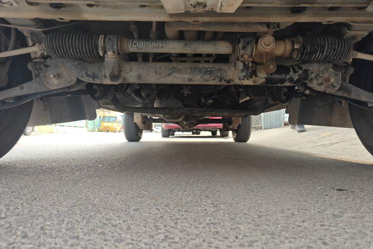 Used Jinbei Hiace X30 2013 1.3L Comfort Model Chassis Front