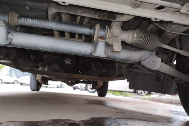Used Jinbei Hiace X30 2013 1.3L Comfort Model Chassis Front
