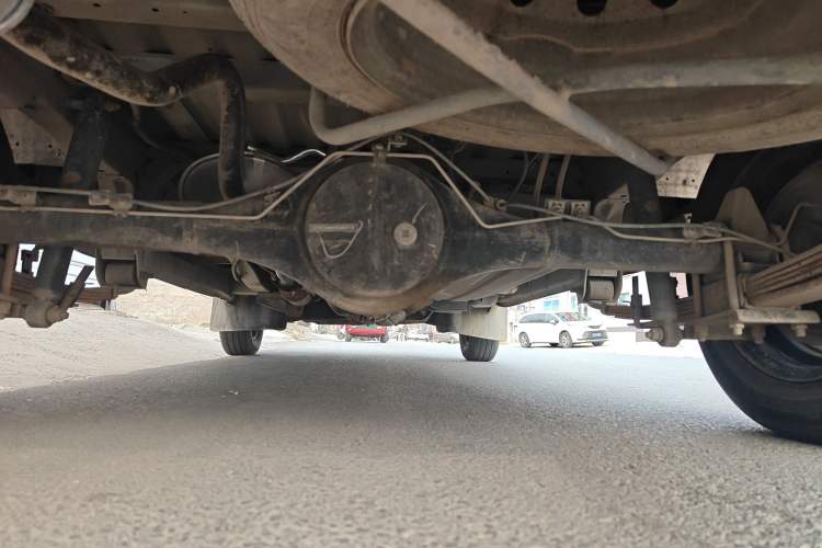 Used Jinbei Hiace X30 2013 1.3L Comfort Model Chassis Rear