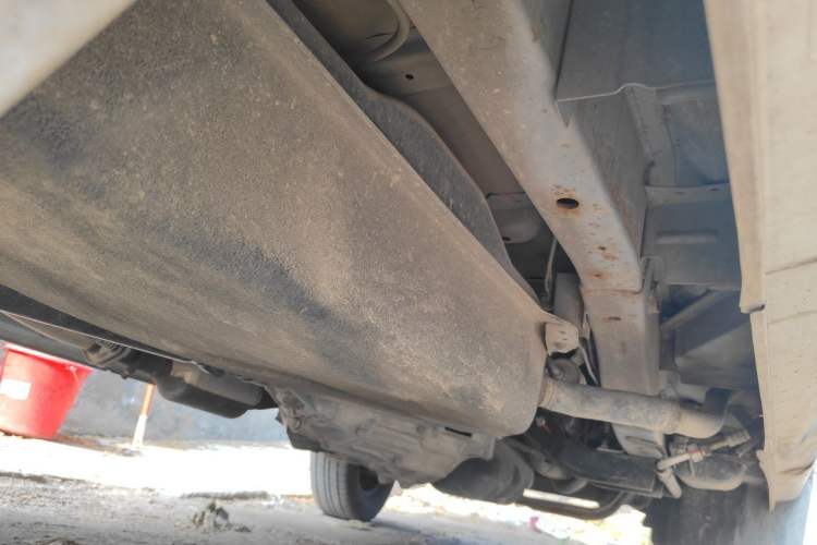 Used Jinbei Hiace X30 2013 1.3L Standard Version Chassis Rear Right