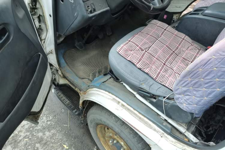 Used Jinbei Hiace X30 2013 1.3L Comfort Model Driver Seat