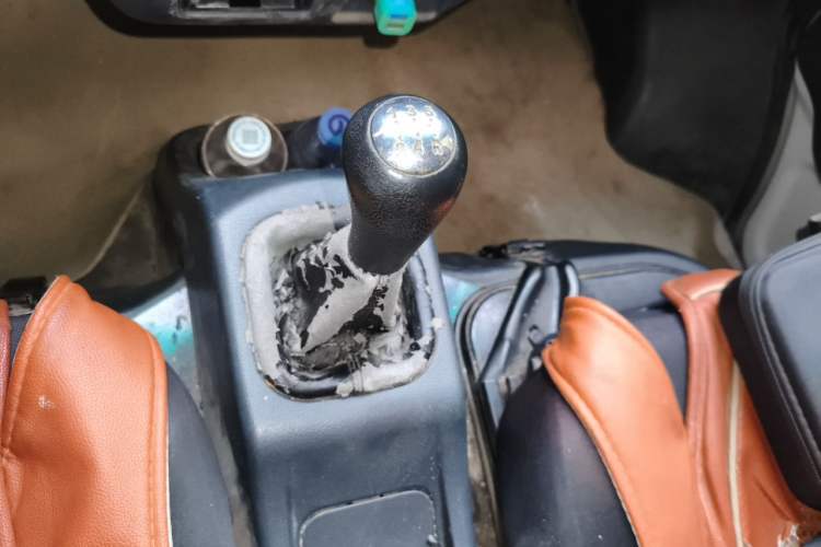 Used Jinbei Hiace X30 2013 1.3L Comfort Model Gear Lever