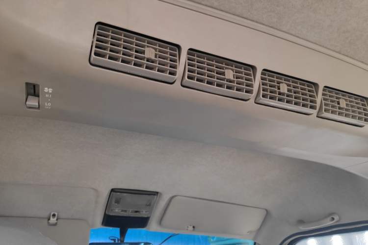 Used Jinbei Hiace X30 2013 1.3L Standard Version Headliner