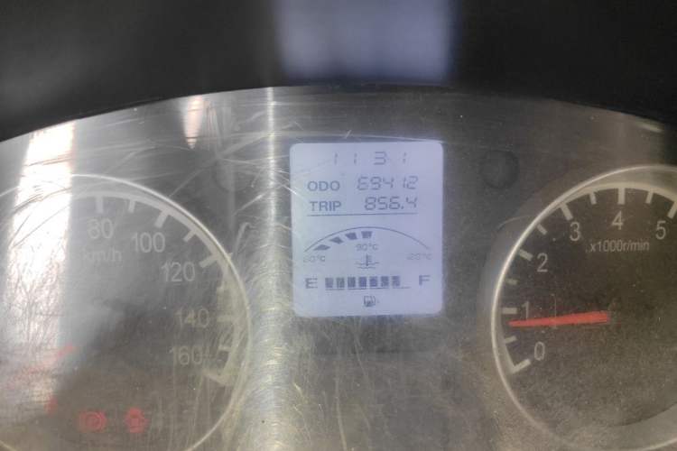 Used Jinbei Hiace X30 2013 1.3L Standard Version Odometer Close Up