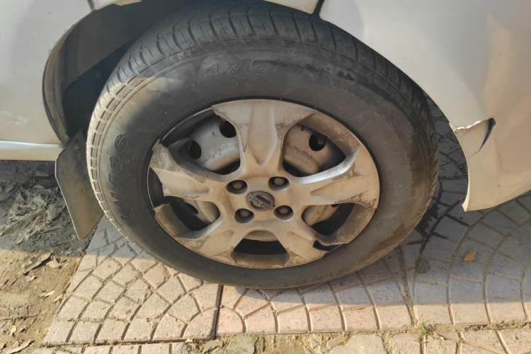Used Jinbei Hiace X30 2013 1.3L Standard Version Right Front Wheel Hub