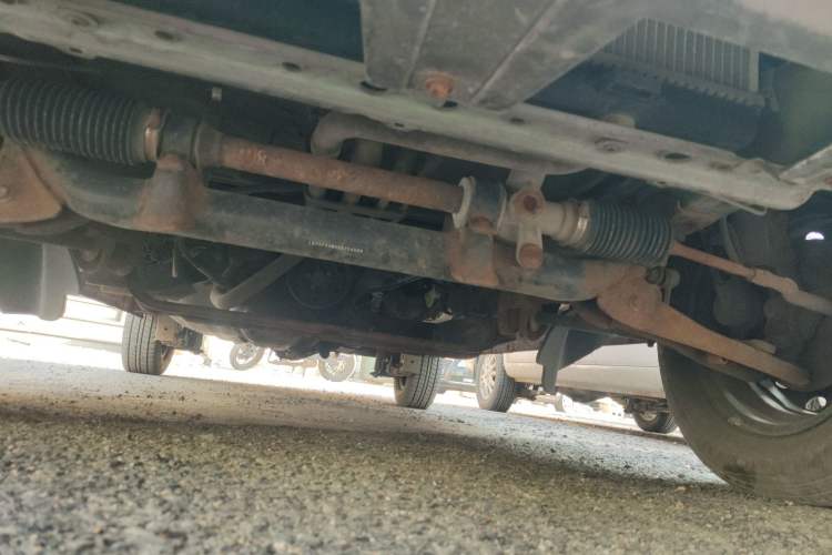 Used Jinbei Hiace X30 2013 1.3L Standard Version Chassis Front