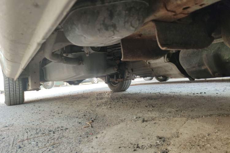 Used Jinbei Hiace X30 2013 1.3L Standard Version Chassis Front Right