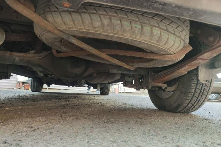 Used Jinbei Hiace X30 2013 1.3L Standard Version Chassis Rear