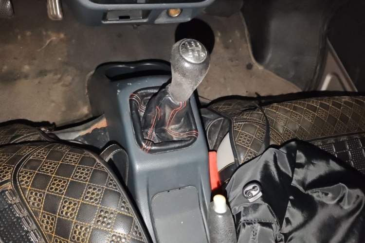 Used Jinbei Hiace X30 2013 1.3L Standard Version Gear Lever