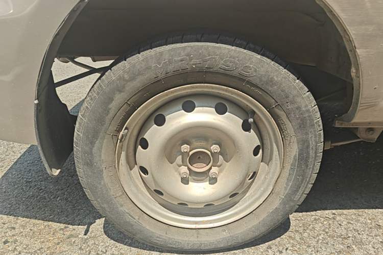 Used Jinbei Hiace X30 2013 1.3L Standard Version Right Rear Wheel Hub