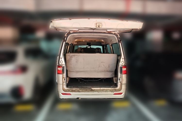 Used Jinbei Hiace X30 2013 1.3L Standard Version Trunk
