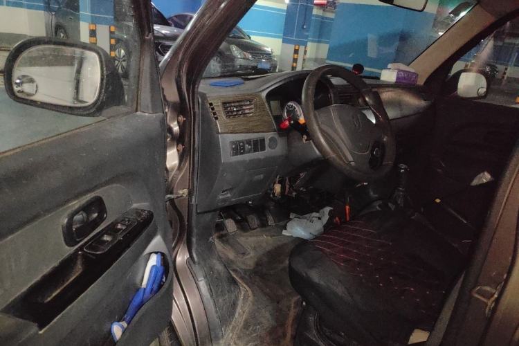 Used Jinbei Hiace X30 2015 1.3L Flagship Model Driver Seat