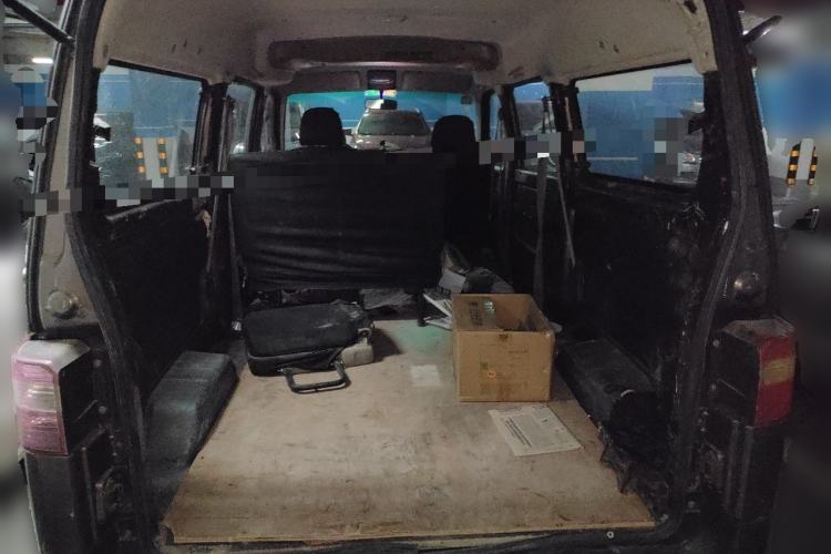 Used Jinbei Hiace X30 2015 1.3L Flagship Model Trunk