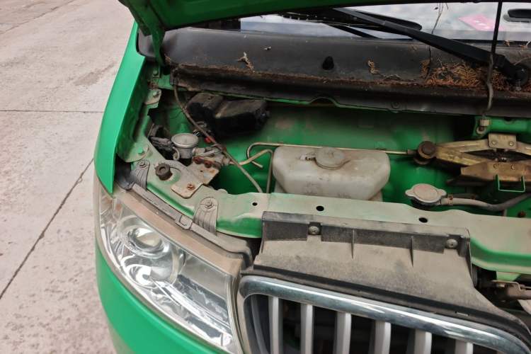 Used Jinbei Hiace X30  Engine Bay Right