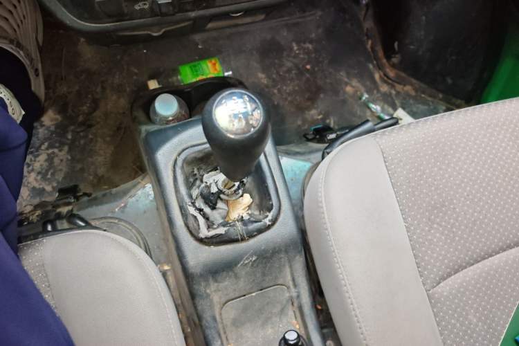 Used Jinbei Hiace X30  Gear Lever