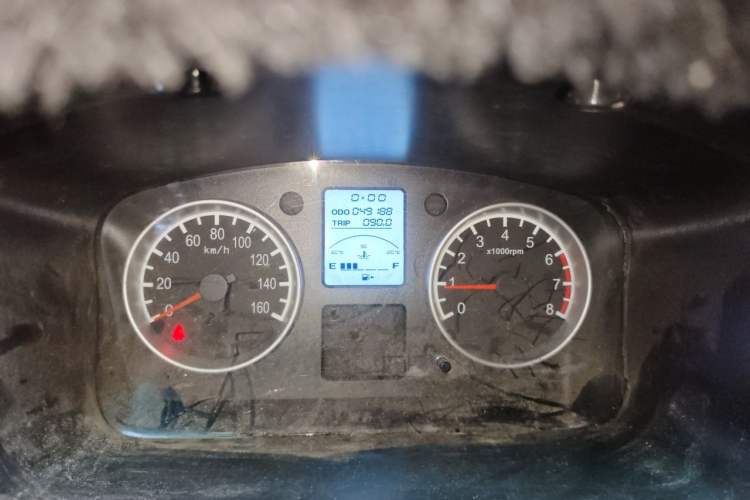 Used Jinbei Hiace X30  Odometer Close Up