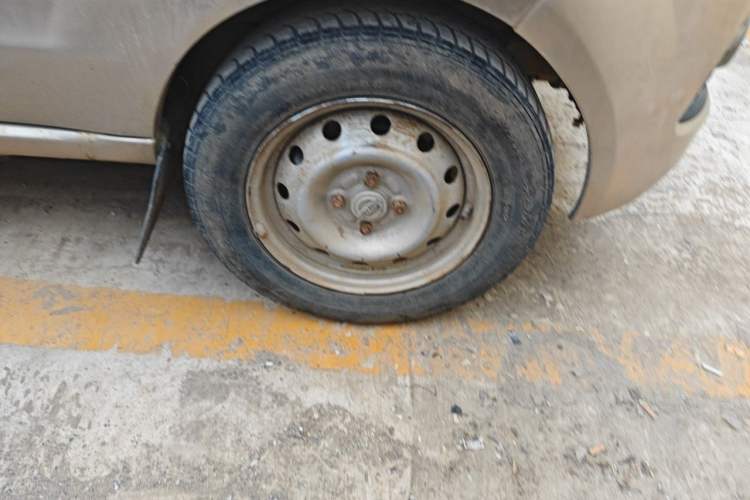 Used Jinbei Hiace X30 2015 1.3L Flagship Model Right Front Wheel Hub