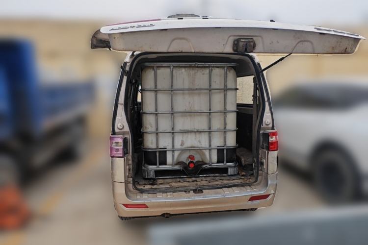 Used Jinbei Hiace X30 2015 1.3L Flagship Model Trunk