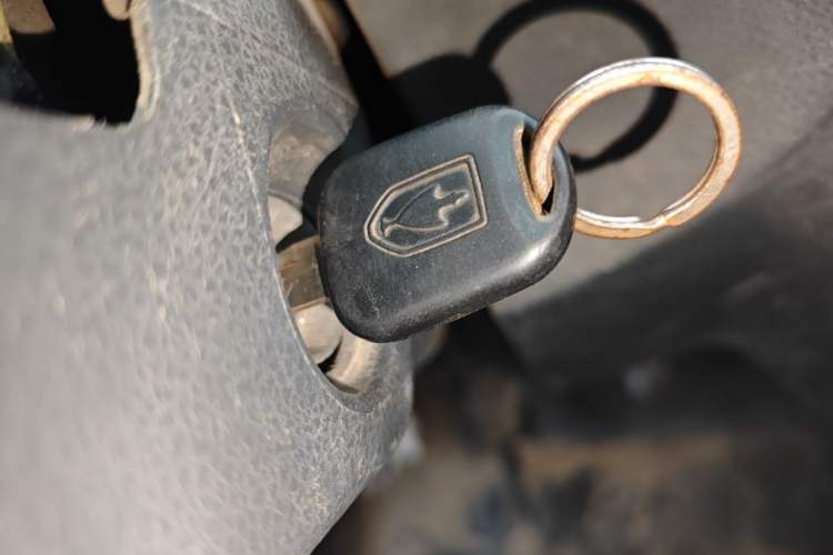 Used Jinbei Hiace X30 2015 1.3L Flagship Model Vehicle Key