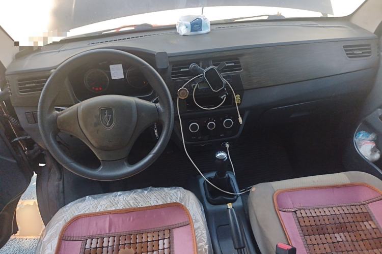 Used Jinbei Hiace X30 2016 1.3L Van Comfort Edition DLCG12 Center Console