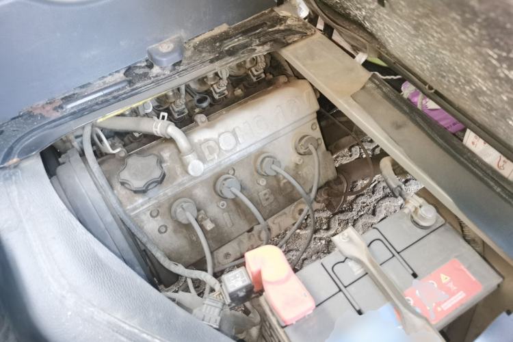 Used Jinbei Hiace X30 2016 1.3L Van Standard Edition DLCG12 Engine Bay
