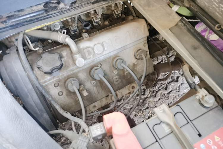 Used Jinbei Hiace X30 2016 1.3L Van Standard Edition DLCG12 Engine Bay Left