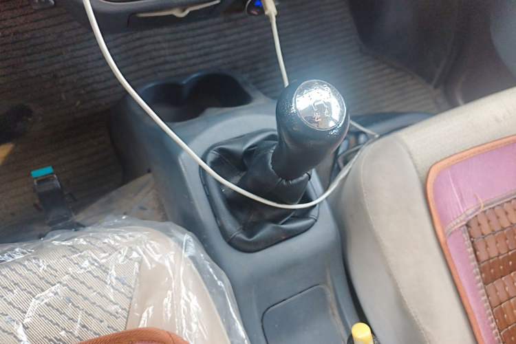 Used Jinbei Hiace X30 2016 1.3L Van Comfort Edition DLCG12 Gear Lever