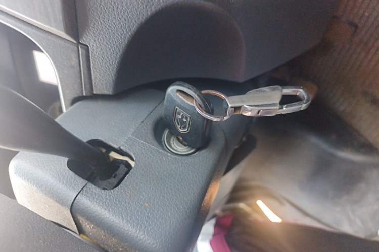 Used Jinbei Hiace X30 2016 1.3L Van Comfort Edition DLCG12 Vehicle Key