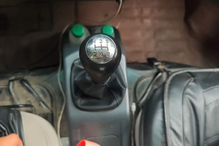 Used Jinbei Hiace X30 2016 1.3L Van Comfort Edition DLCG12 Gear Lever