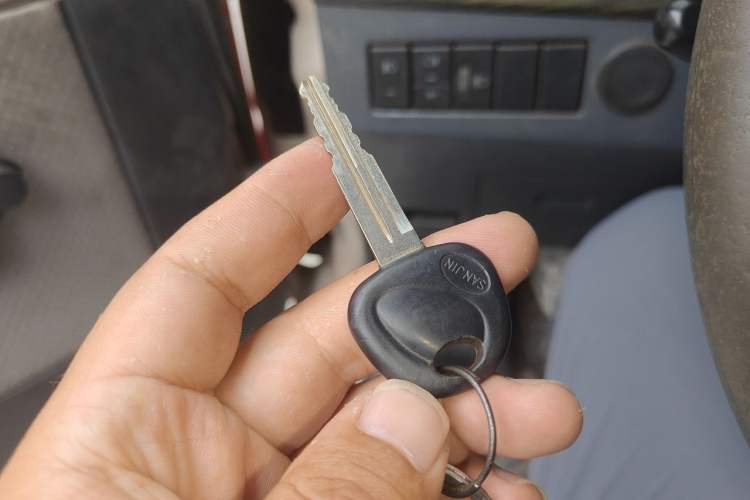 Used Jinbei Hiace X30 2016 1.3L Van Standard Edition DLCG12 Vehicle Key