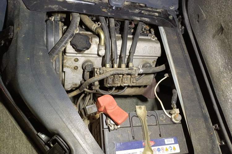 Used Jinbei Hiace X30 2016 1.3L Van Comfort Edition DLCG12 Engine Bay Left