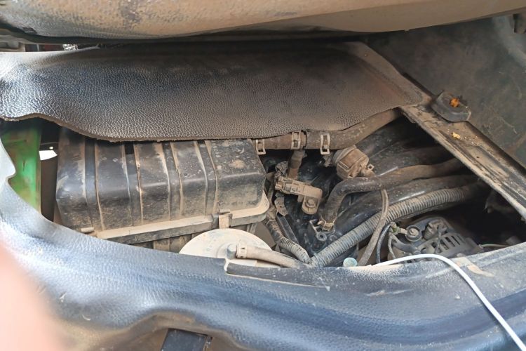 Used Jinbei Hiace X30 2016 1.3L Van Standard Edition DLCG12 Engine Bay Right