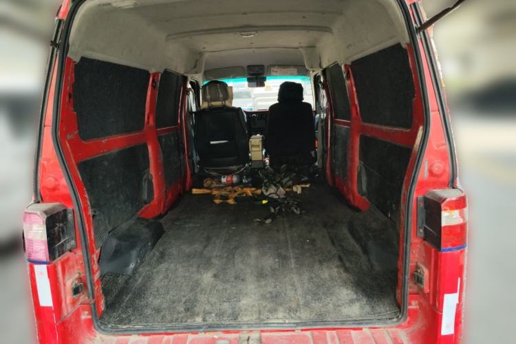 Used Jinbei Hiace X30 2016 1.3L Van Comfort Edition DLCG12 Trunk