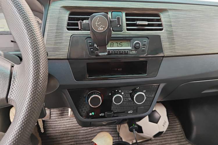 Used Jinbei Hiace X30 2016 1.3L Van Comfort Edition DLCG12 Audio And AC Panel