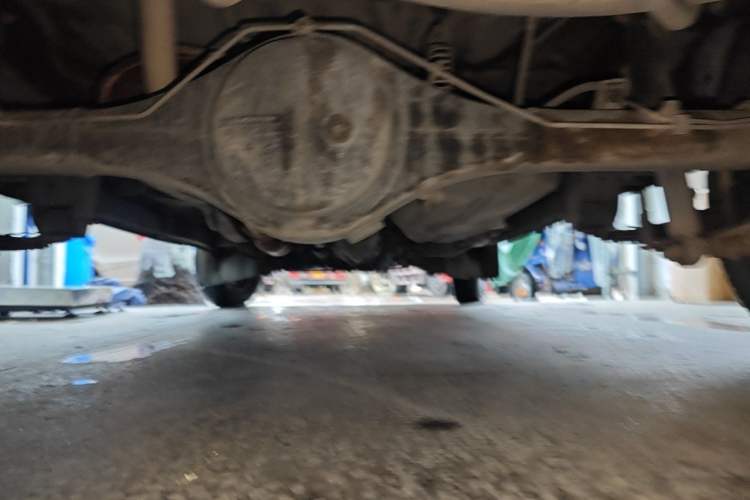 Used Jinbei Hiace X30 2016 1.3L Van Standard Edition DLCG12 Chassis Rear