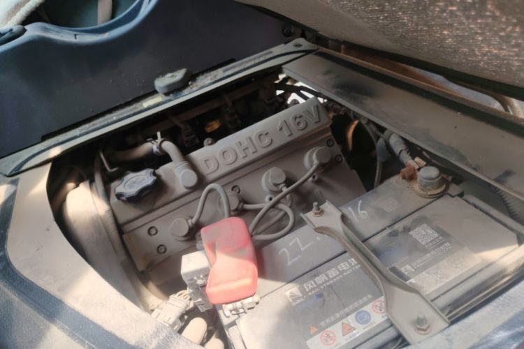 Used Jinbei Hiace X30 2016 1.3L Van Comfort Edition DLCG12 Engine Bay