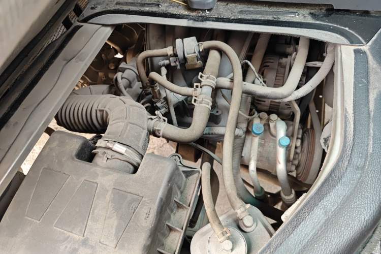 Used Jinbei Hiace X30 2016 1.3L Van Comfort Edition DLCG12 Engine Bay Right