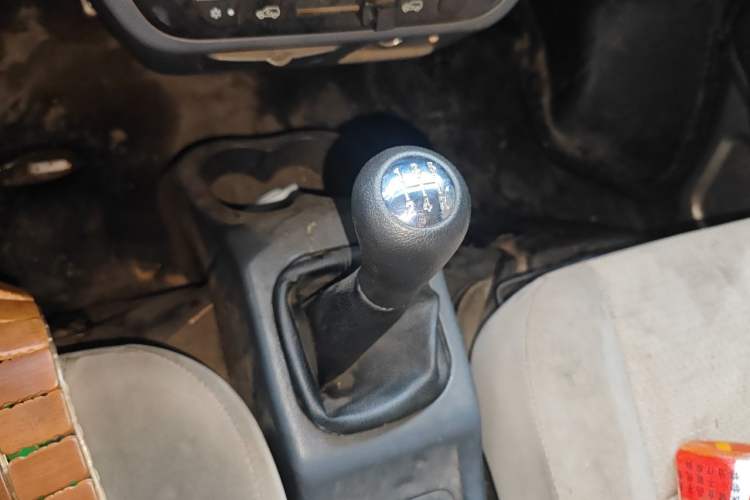 Used Jinbei Hiace X30 2016 1.3L Van Standard Edition DLCG12 Gear Lever