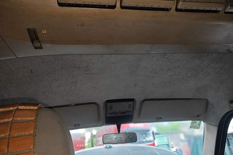 Used Jinbei Hiace X30 2016 1.3L Van Standard Edition DLCG12 Headliner